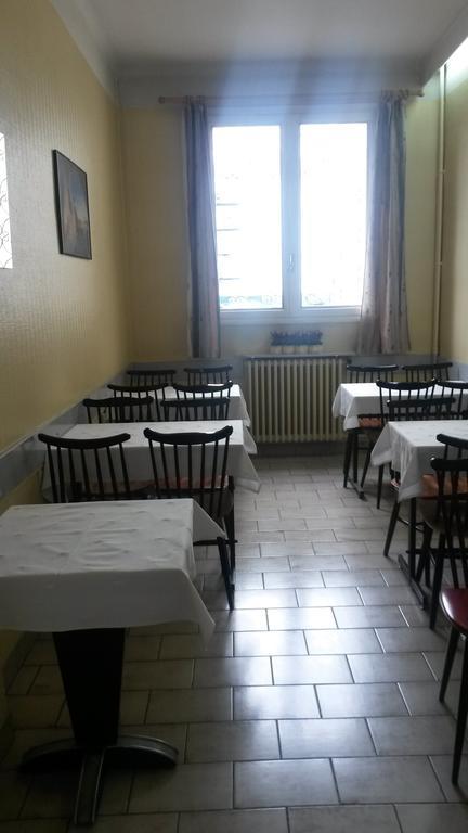 Central Hotel Saint-Priest  Dış mekan fotoğraf